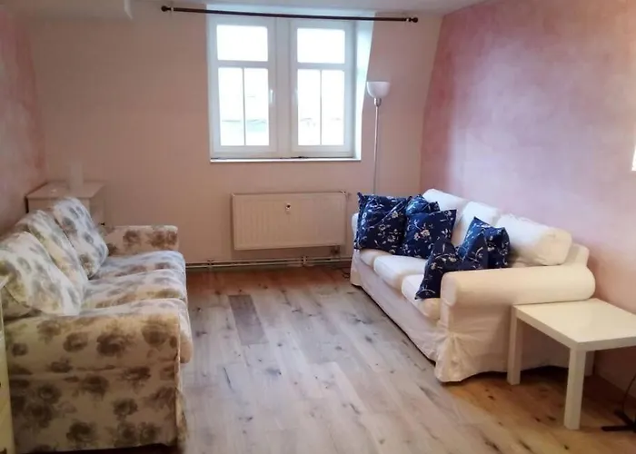 Schones Feng Shui Loft Uber Den Dachern Der Dresdner Neustadt * Drezda